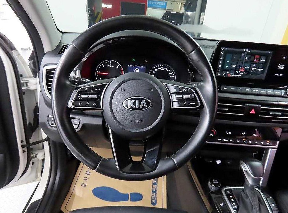 기아 셀토스 디젤 1.6 2WD 사진 9