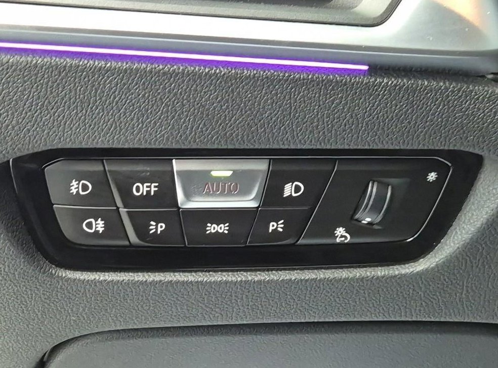 BMW 3시리즈 320d M 스포츠 사진 19