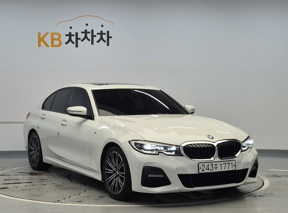 BMW 3시리즈 320d M 스포츠 사진 4
