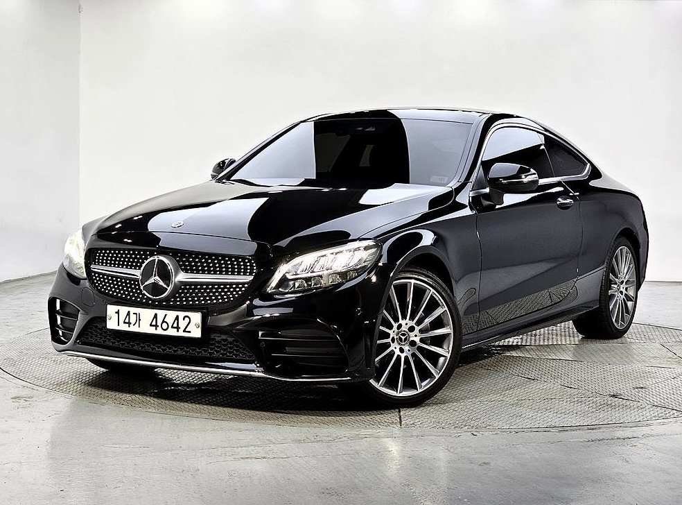 벤츠 C 클래스 C220 d 4MATIC 쿠페