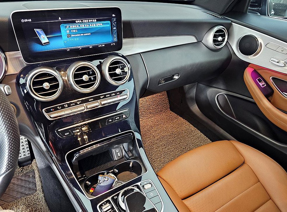 벤츠 C 클래스 C220 d 4MATIC 쿠페 사진 10