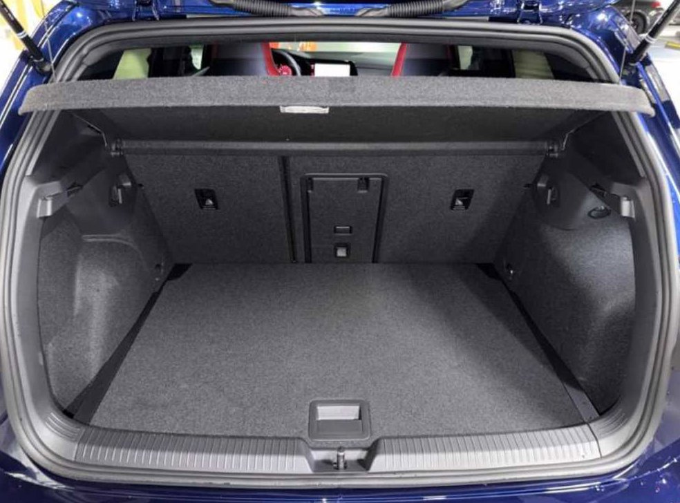 폭스바겐 골프 2.0 TDI 프레스티지 사진 17