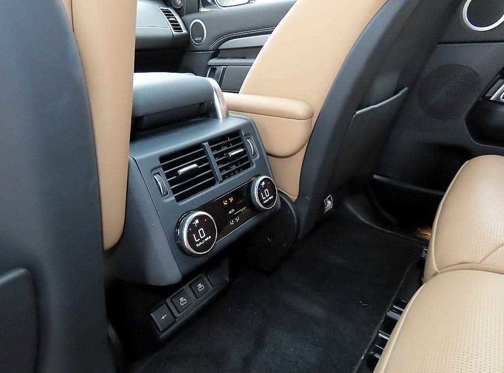 랜드로버 디스커버리 3.0 D300 R-다이나믹 HSE 사진 15