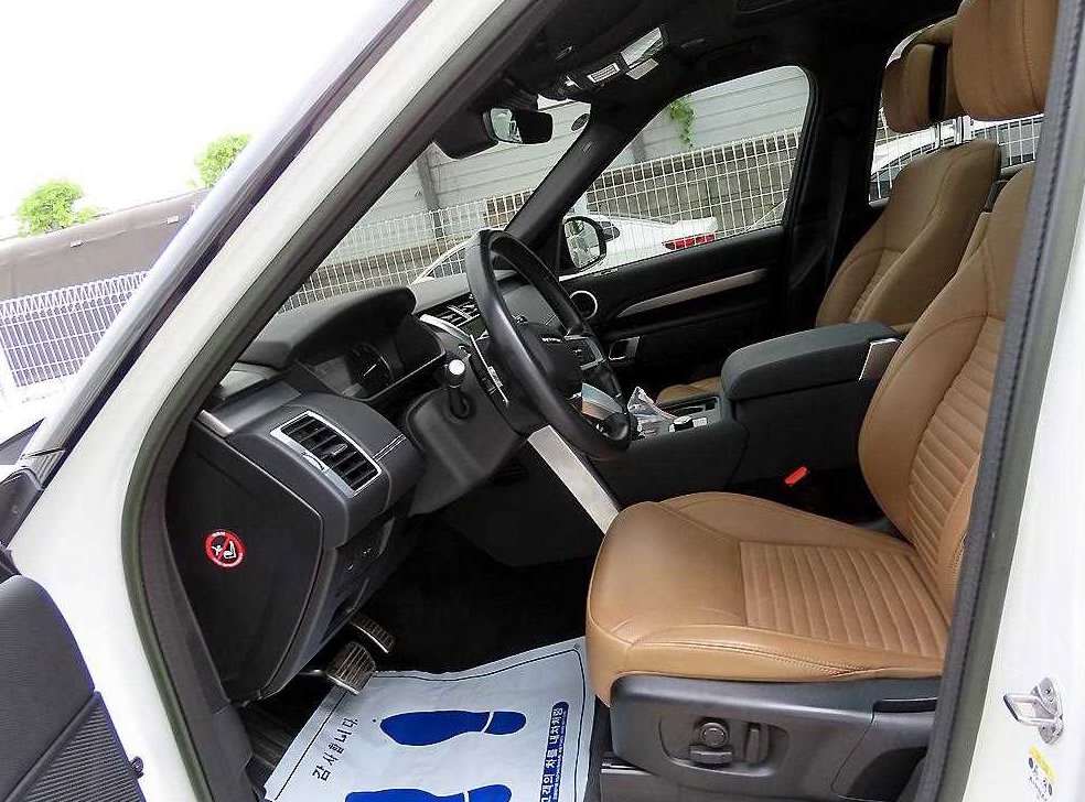 랜드로버 디스커버리 3.0 D300 R-다이나믹 HSE 사진 5