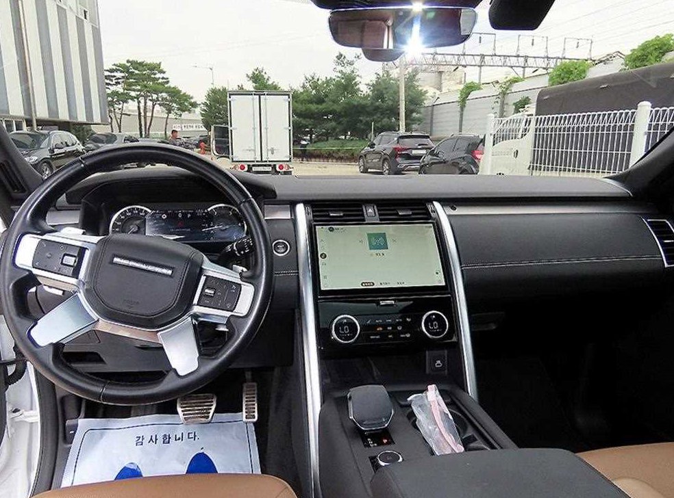 랜드로버 디스커버리 3.0 D300 R-다이나믹 HSE 사진 7
