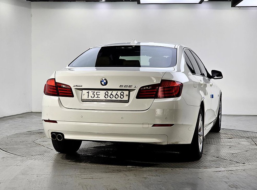 BMW 5시리즈 525d xDrive 사진 3