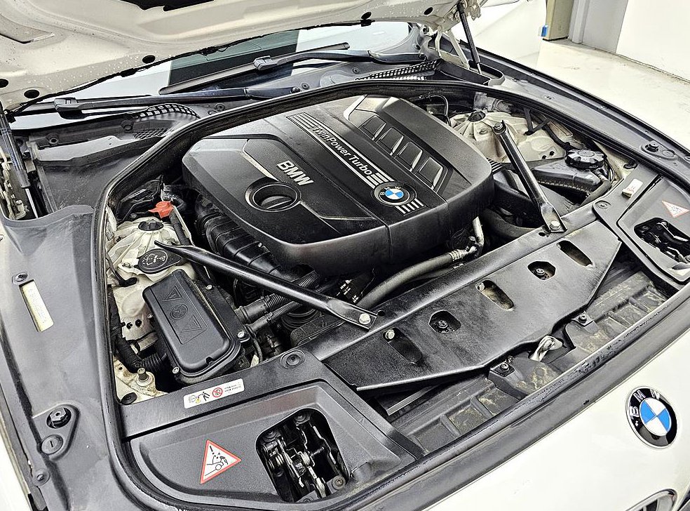 BMW 5시리즈 525d xDrive 사진 6