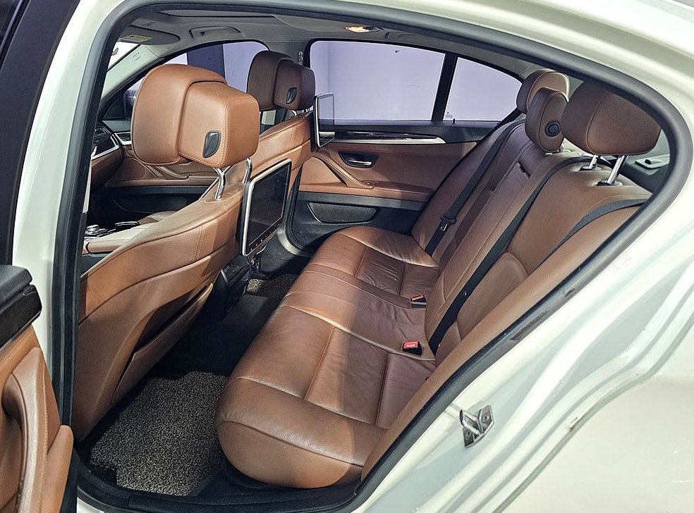 BMW 5시리즈 525d xDrive 사진 9