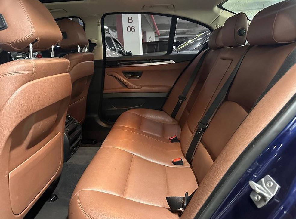 BMW 5시리즈 520d xDrive M 에어로다이나믹 사진 11
