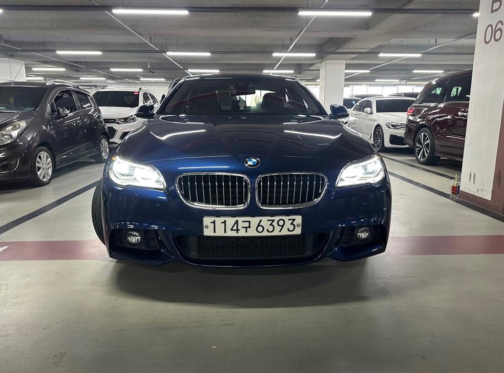 BMW 5시리즈 520d xDrive M 에어로다이나믹 사진 3
