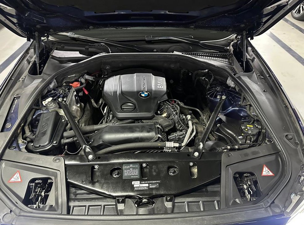 BMW 5시리즈 520d xDrive M 에어로다이나믹 사진 9