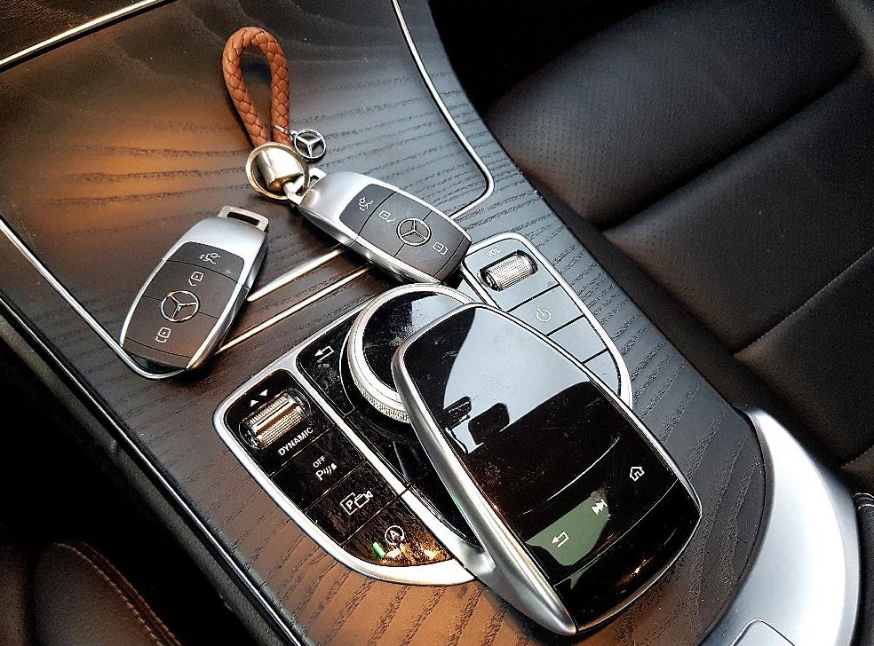 벤츠 C 클래스 C220 d 4MATIC AMG Line 사진 12