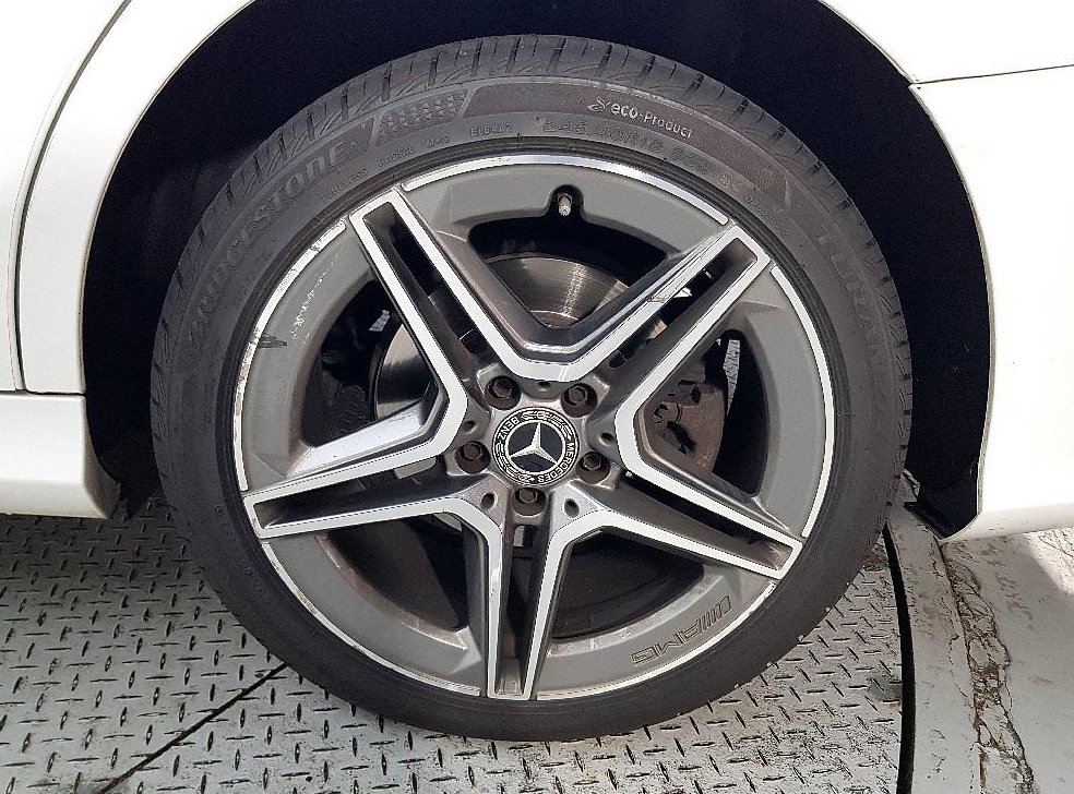 벤츠 C 클래스 C220 d 4MATIC AMG Line 사진 20
