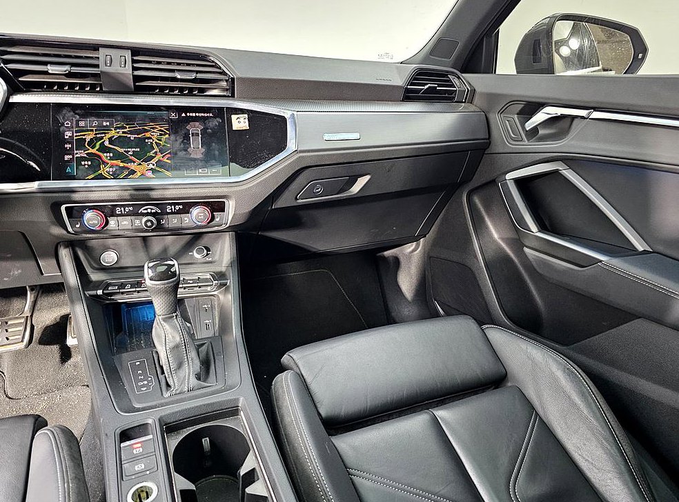 아우디 Q3 35 TDI 스포트백 프리미엄 사진 10