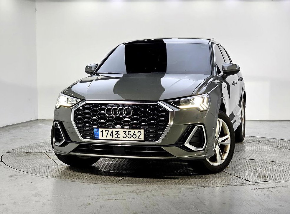 아우디 Q3 35 TDI 스포트백 프리미엄 사진 2