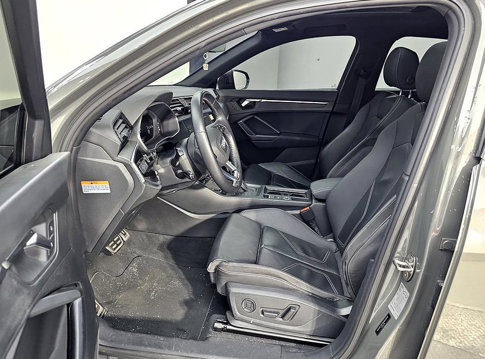 아우디 Q3 35 TDI 스포트백 프리미엄 사진 8