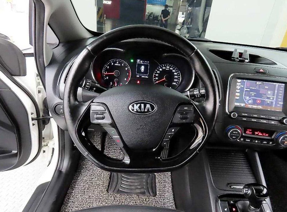 기아 K3 1.6 GDI 트렌디 사진 9
