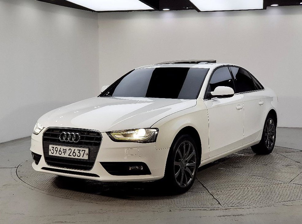 아우디 A4 2.0 TDI