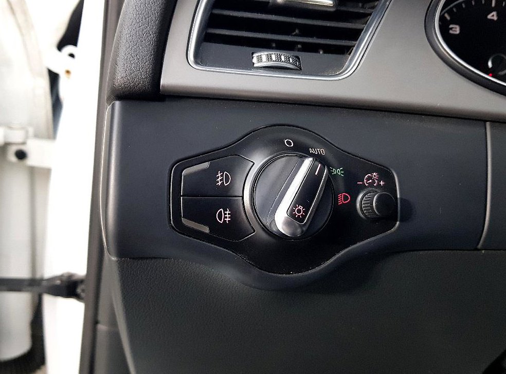 아우디 A4 2.0 TDI 사진 11