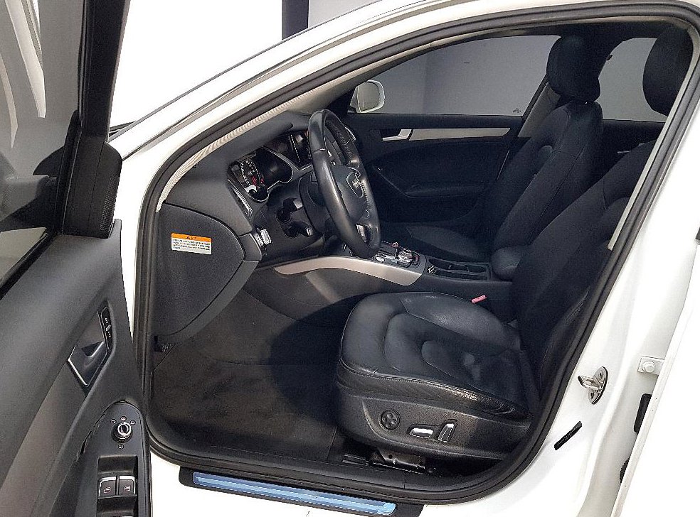 아우디 A4 2.0 TDI 사진 8