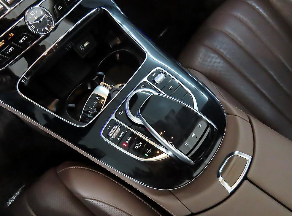 벤츠 E 클래스 E450 4MATIC 익스클루시브 사진 12