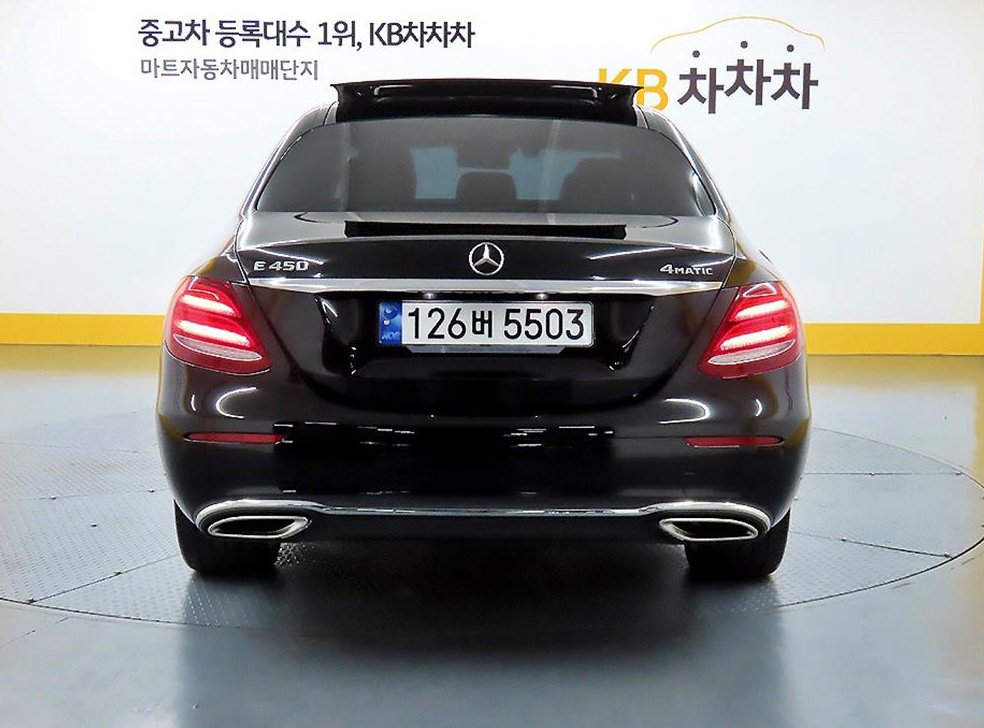 벤츠 E 클래스 E450 4MATIC 익스클루시브 사진 3