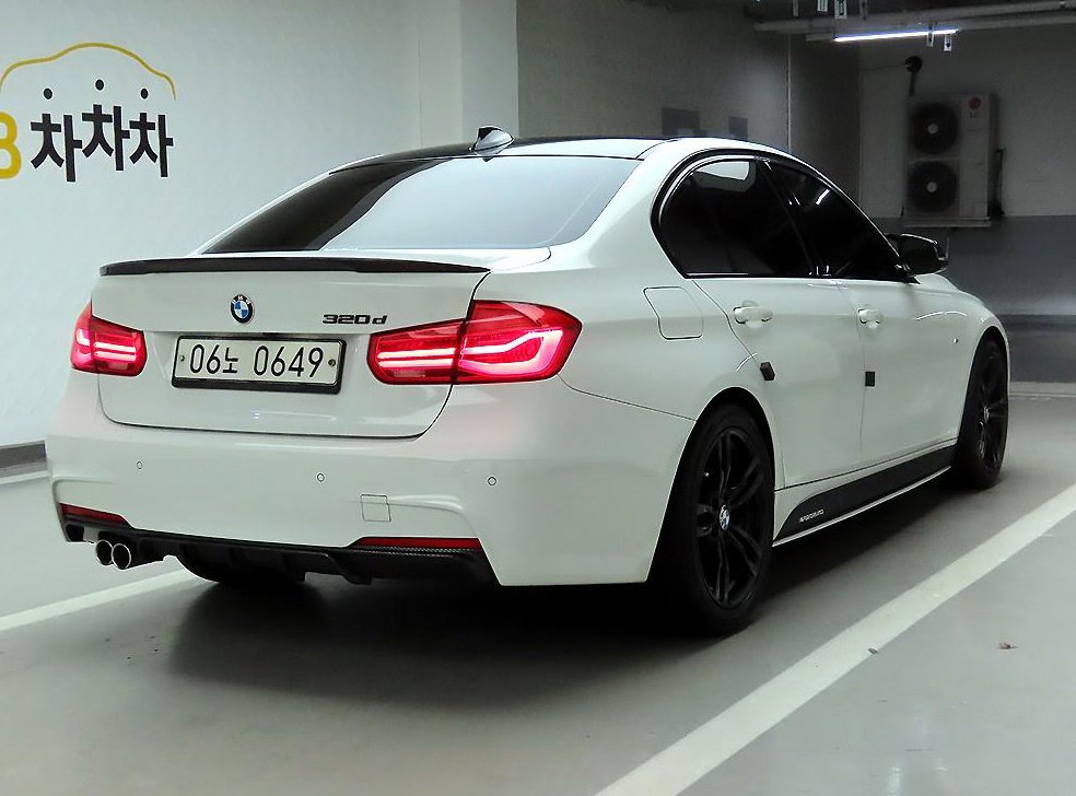 BMW 3시리즈 320d M 스포츠 사진 4