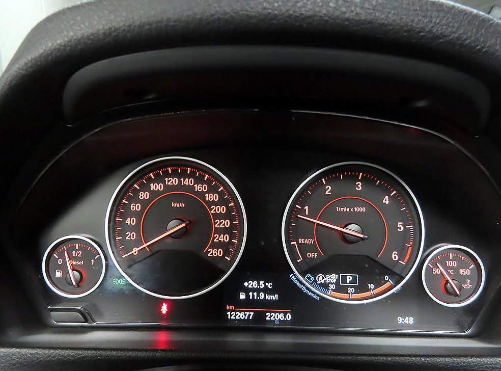 BMW 3시리즈 320d M 스포츠 사진 6