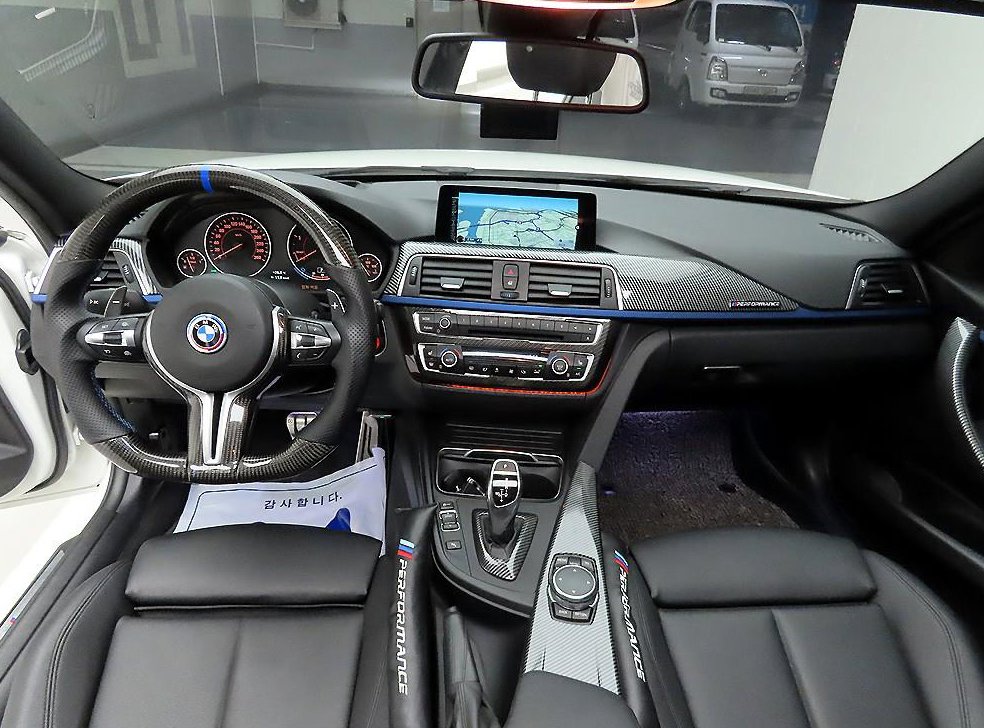 BMW 3시리즈 320d M 스포츠 사진 8