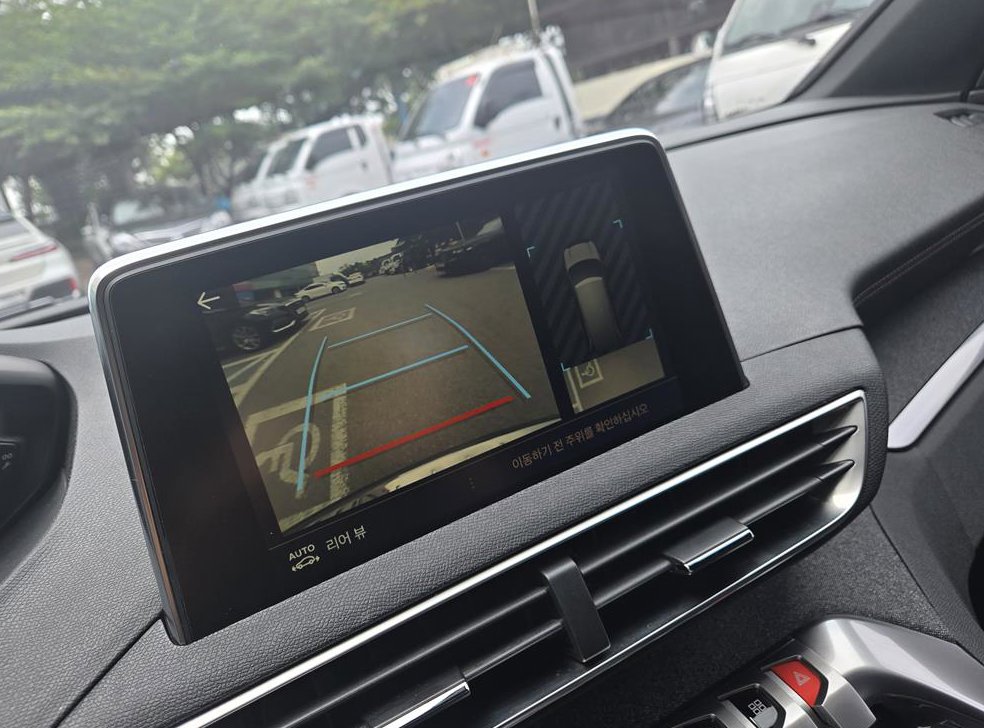 푸조 5008 1.5 BlueHDi GT 사진 13