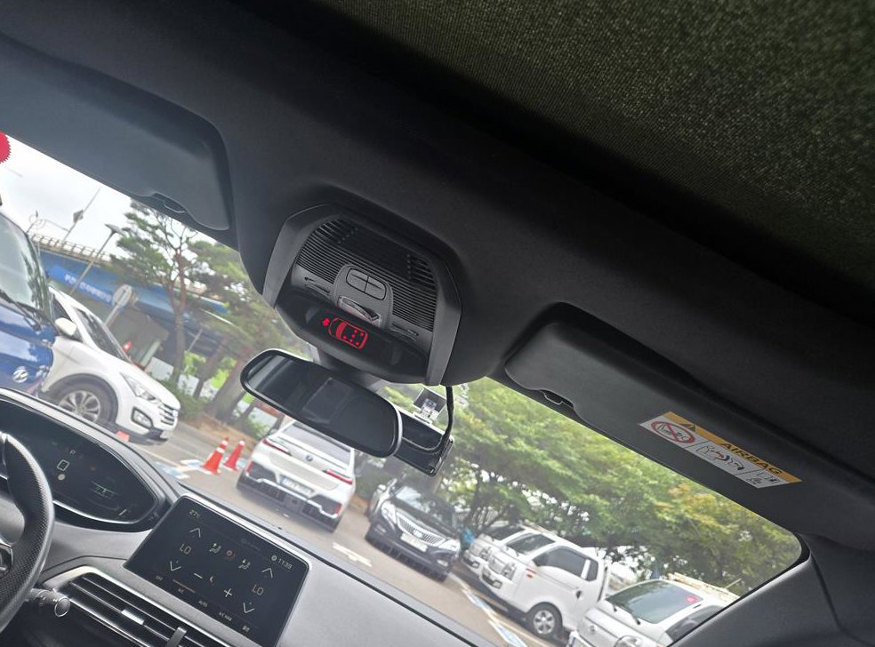 푸조 5008 1.5 BlueHDi GT 사진 17