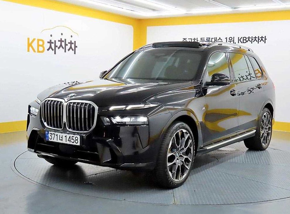 BMW X7 xDrive 40i M 스포츠