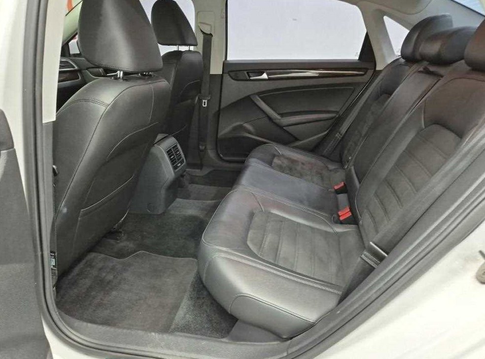 폭스바겐 파사트 2.0 TDI 사진 11