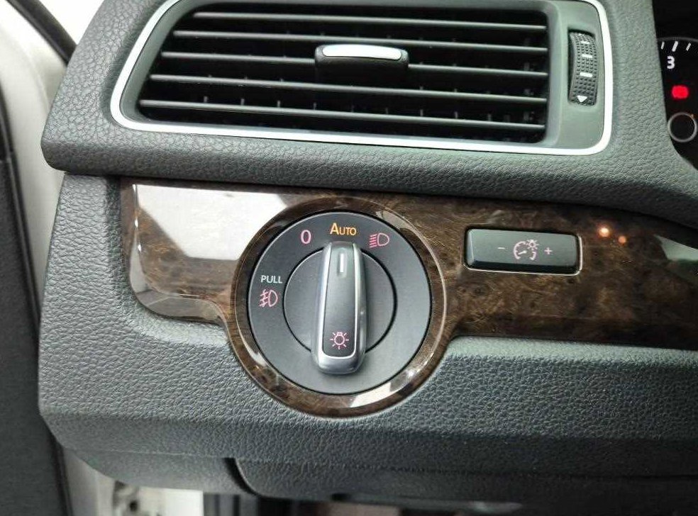 폭스바겐 파사트 2.0 TDI 사진 15