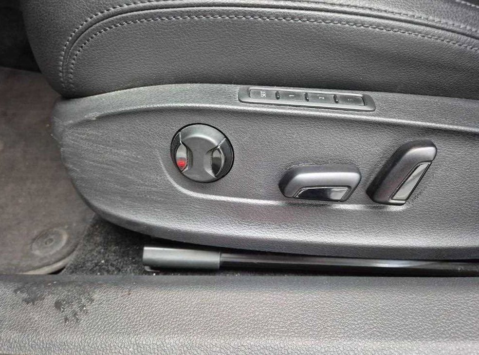 폭스바겐 파사트 2.0 TDI 사진 16