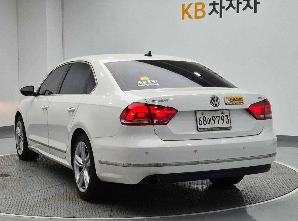 폭스바겐 파사트 2.0 TDI 사진 2