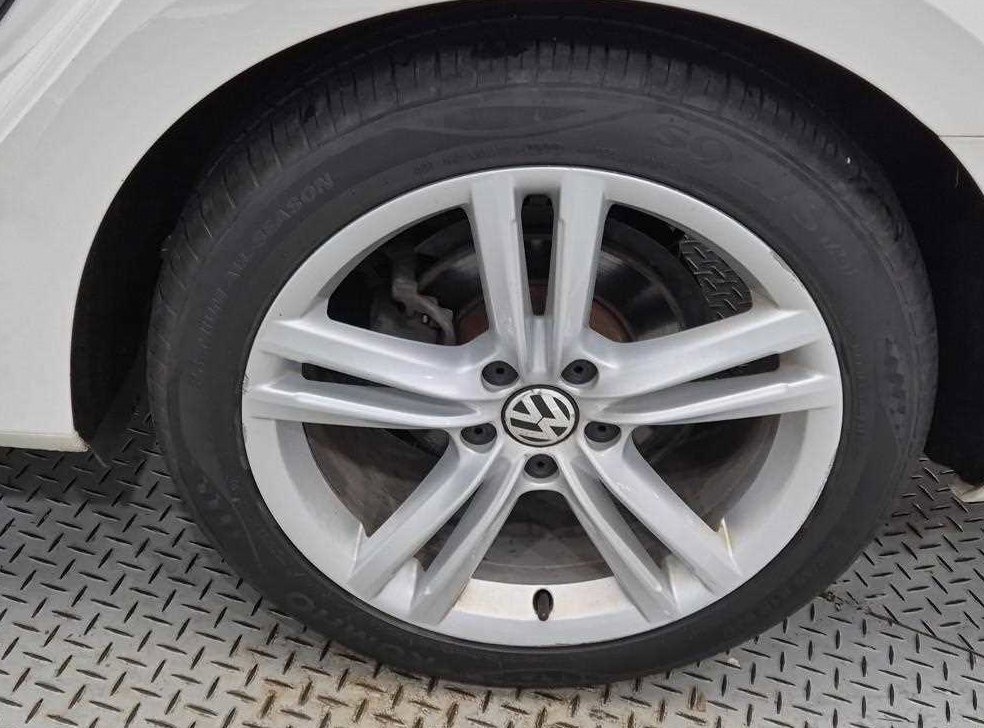 폭스바겐 파사트 2.0 TDI 사진 20