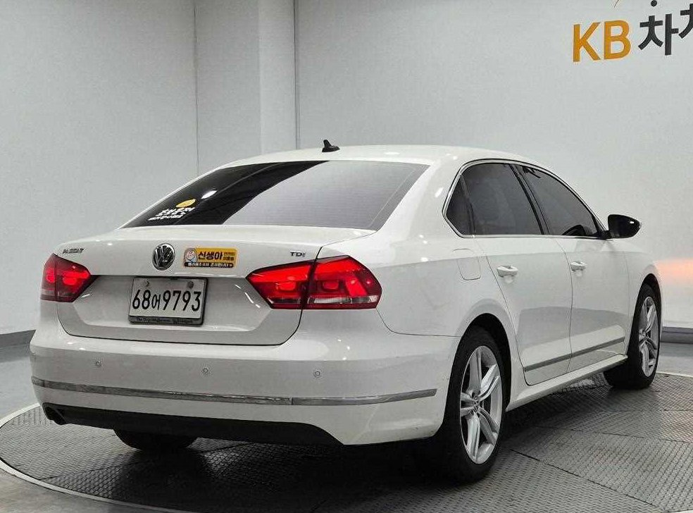 폭스바겐 파사트 2.0 TDI 사진 3
