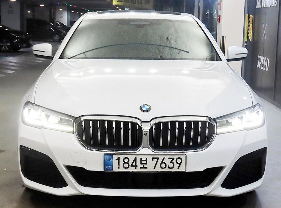 BMW 5시리즈 523d M 스포츠 사진 2