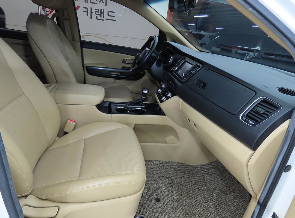 기아 카니발 디젤 9인승 럭셔리 사진 8