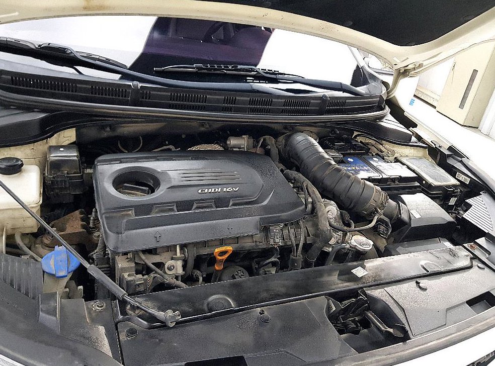 기아 스토닉 디젤 1.6 디럭스 사진 6