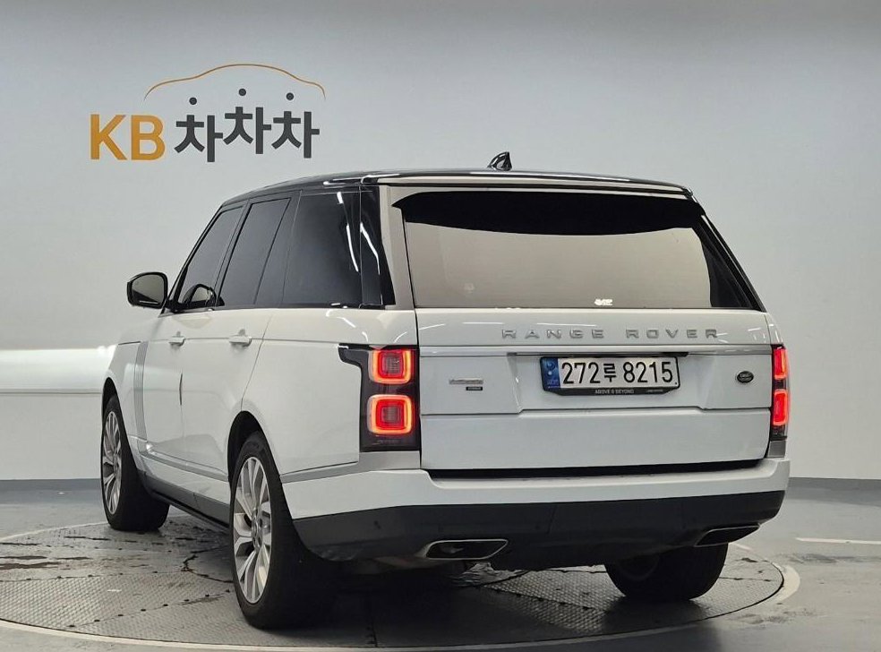 랜드로버 레인지로버 3.0 D350 AB SWB 사진 2