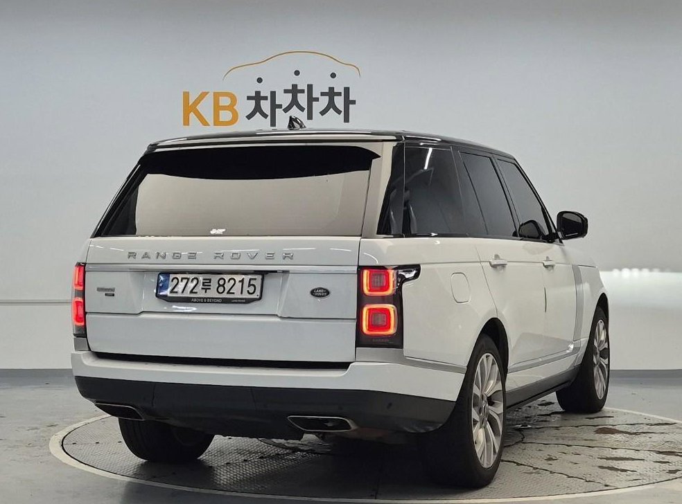 랜드로버 레인지로버 3.0 D350 AB SWB 사진 3
