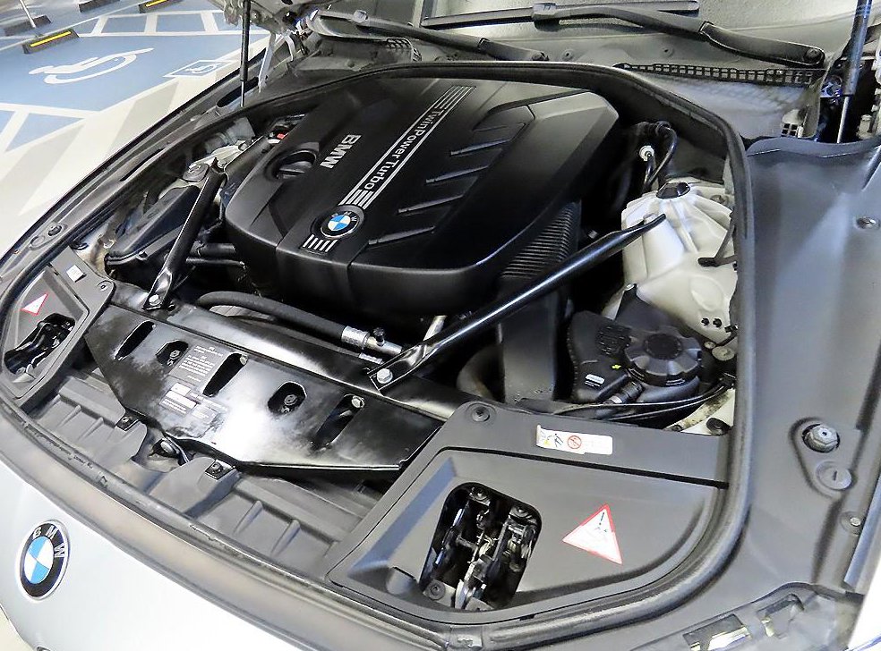 BMW 5시리즈 520d 사진 19