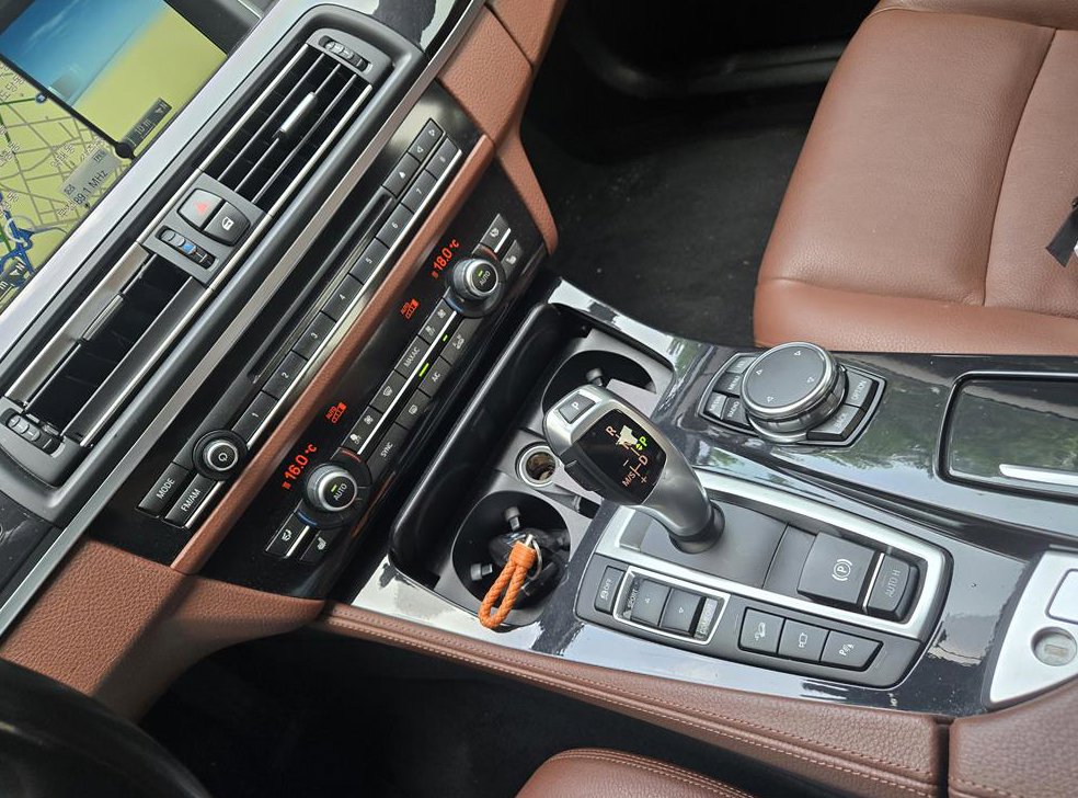 BMW 5시리즈 520d M 에어로다이나믹 프로 사진 12
