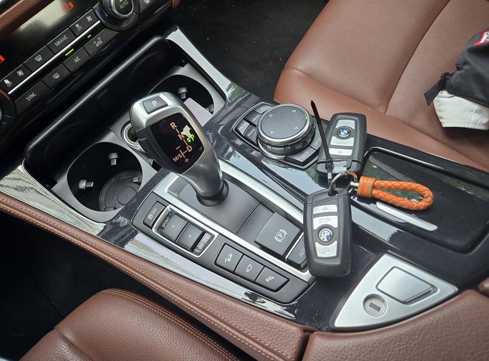 BMW 5시리즈 520d M 에어로다이나믹 프로 사진 16