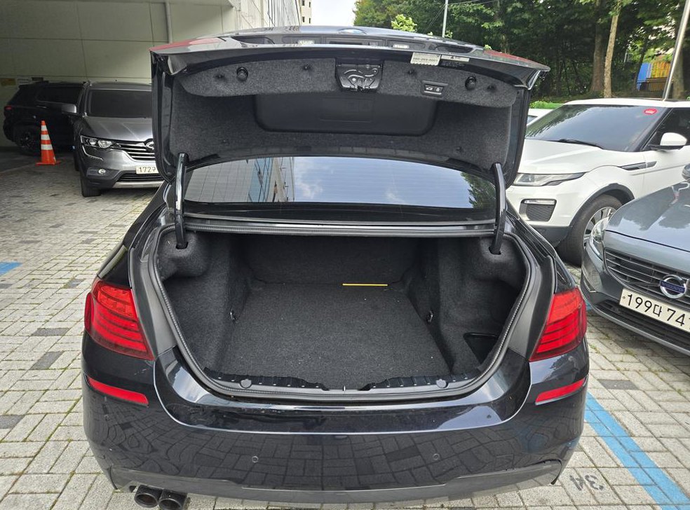 BMW 5시리즈 520d M 에어로다이나믹 프로 사진 18