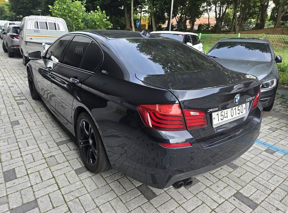 BMW 5시리즈 520d M 에어로다이나믹 프로 사진 5