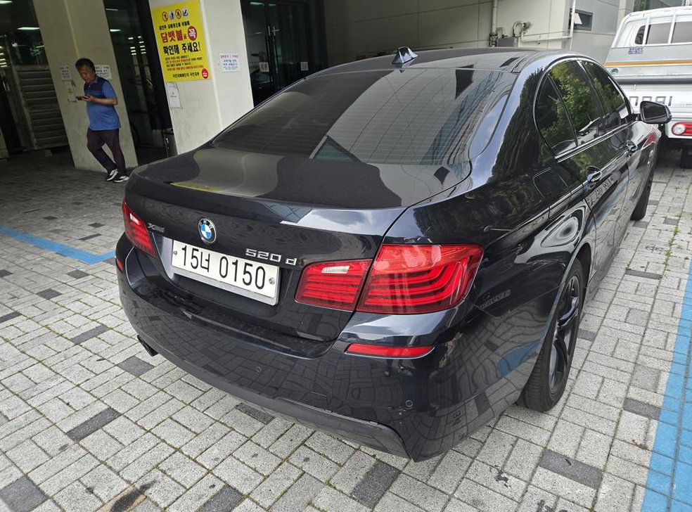 BMW 5시리즈 520d M 에어로다이나믹 프로 사진 6