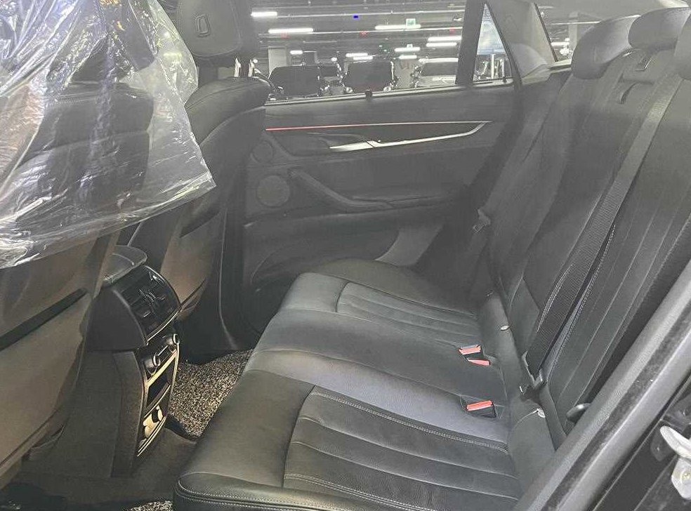 BMW X6 xDrive 30d 사진 8